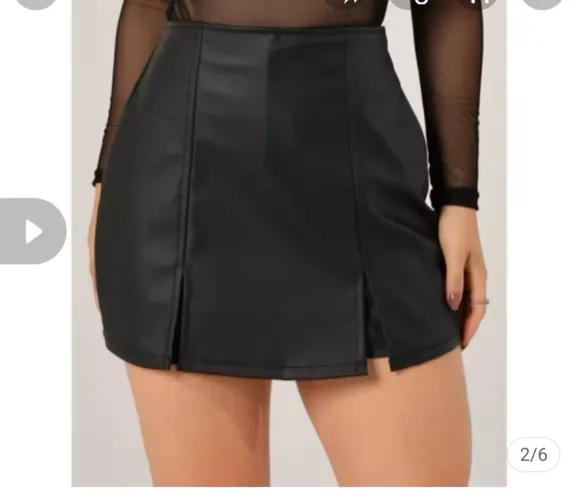 Short saia preta 