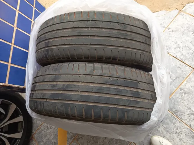 Pneus Pirelli R$400,00 cada