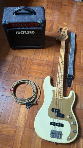 Baixo Tagima Woodstock Series 65 Gold Vintage