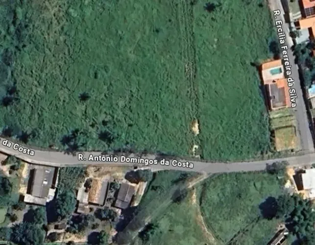 Vende-se Terreno de 360m2 localizado na rua Antonio Domingos da Costa, São Jose da Lapa/MG