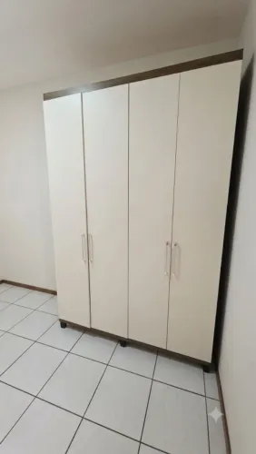 Guarda roupa 4 portas