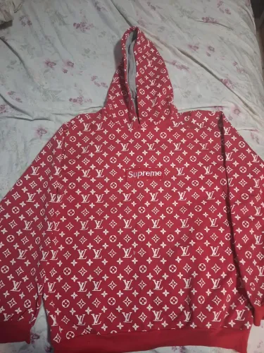 Moletom Louis Vuitton x Supreme Og