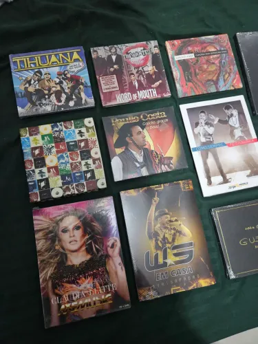 Cds e DVDs Nacional e Internacional
