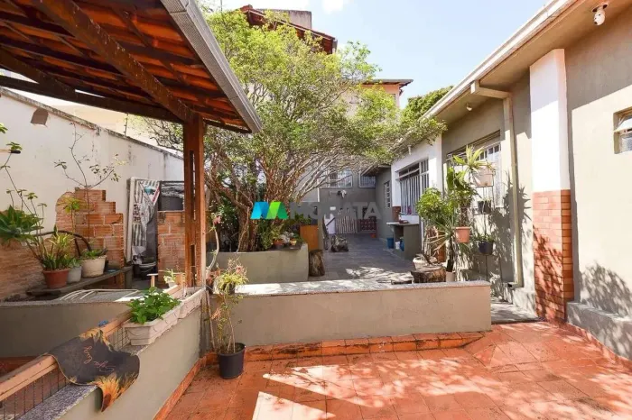CASA À VENDA - 400 m² - SANTA TEREZA - BELO HORIZONTE (MG)