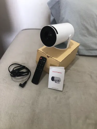 Projetor hy300t 4k,projetor tem tudo oque vc precisa 