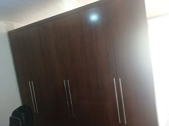 Guarda roupa 6 portas grande pra vender logo