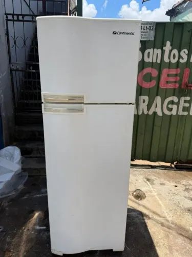 Geladeira Continental Frost Free