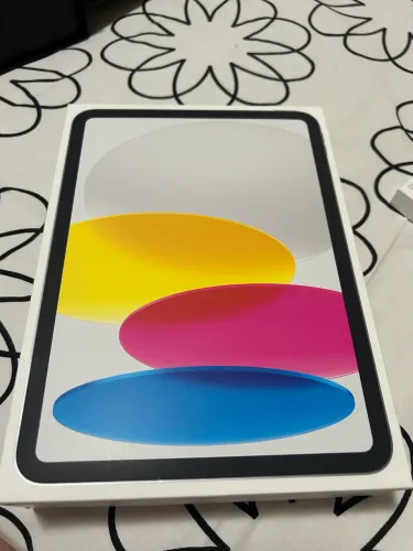 iPad A16 128 GB Silver lacrado 