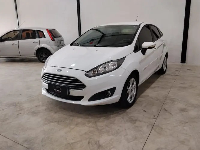 Ford Fiesta Sedan 1.6 16V Flex Mec. 2015