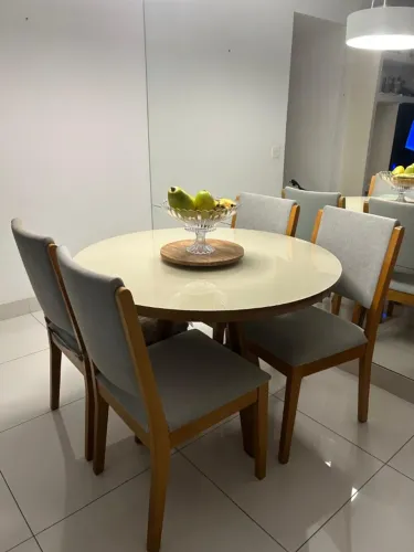 Mesa de Jantar Redonda