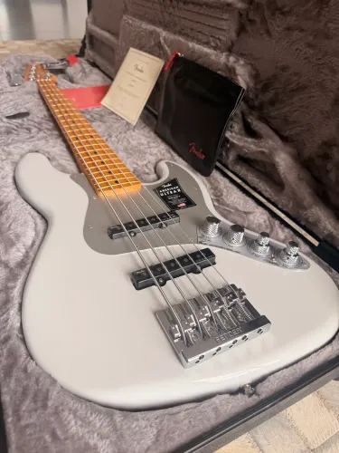 Baixo fender ultra 2 avalanche