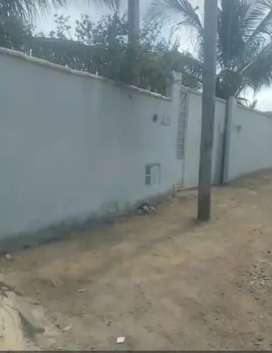 Casa com quintal Araruama