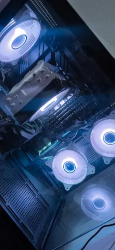 PC GAMER RTX 5060 R7 5700X 32GB SSD NVME 1TB