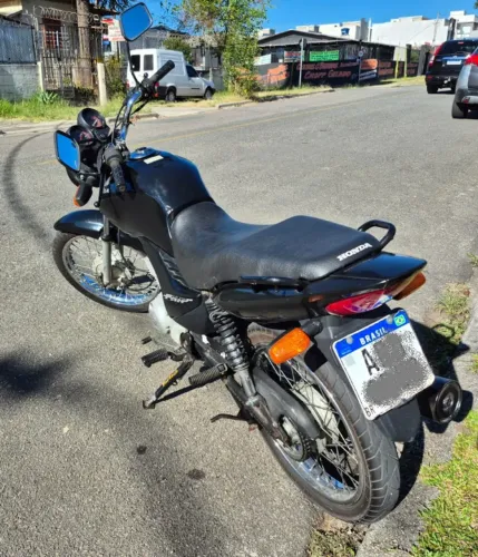 CG Fan 125 ES - Partida elétrica - Bem conservada - Placa A