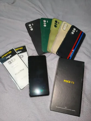 Xiaomi Poco F3 semi novo. 
