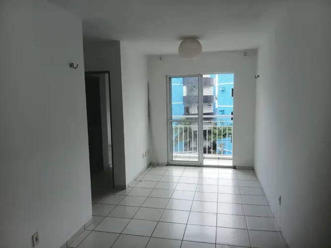 ALUGO OU VENDO 2/4 SENDO 1 SUÍTE 49 M2 4º ANDAR COM SACADA, NO CONDOMÍNIO BOSQUE VILLE