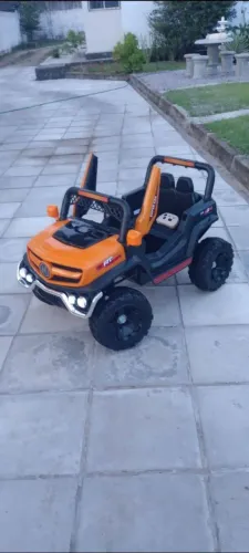 Carro infantil NOVO 12V POR R$1.600