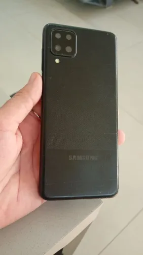 Samsung A12