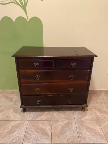 Cômoda vintage mogno