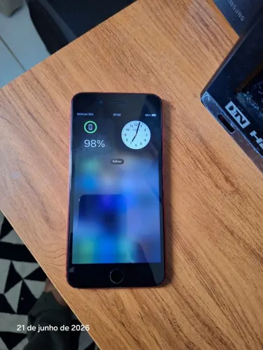 IPHONE 8 PLUS 64GB C/ CARREGADOR. NÃO TROCO!