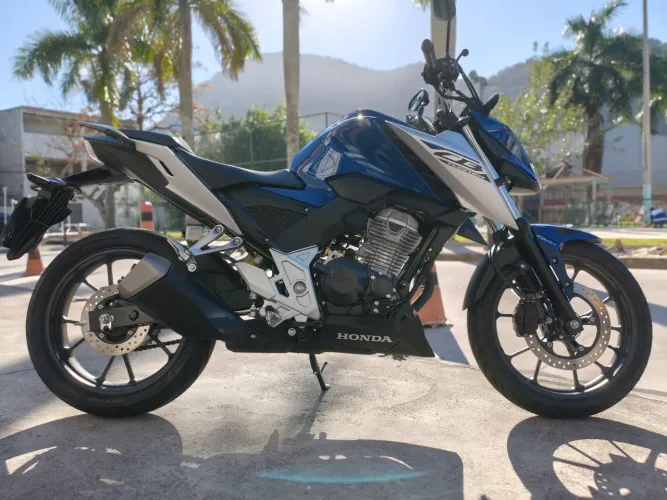 Cb 300 Twister 2026 420km