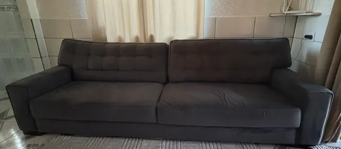 Sofá Cinza Escuro 2,80m - Perfeito Estado