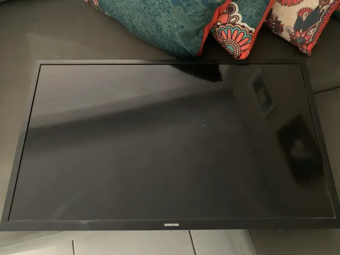 Tv 32 Samsung tel quebrada