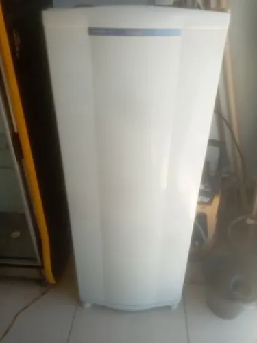 Vendo geladeira Consul com garantia