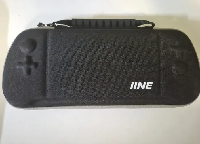 Case IINE para Nintendo Switch com Joy-cons grandes. Ex: Linyuvo, QRD, NYXI e Mobapad