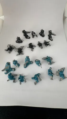 Lote 20 Soldadinhos Espaciais Miniatura Anos 80/90 Brinquedo Antigo Coleção