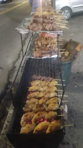 Passo ponto, bar montado loja de 1 porta. 11 jogos de mesa, 3 freezer, tv, aparelho de som