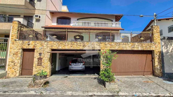 Casa com 6 quartos, 752 m² para locação por R$5.890/mês - Vila Valqueire/RJ