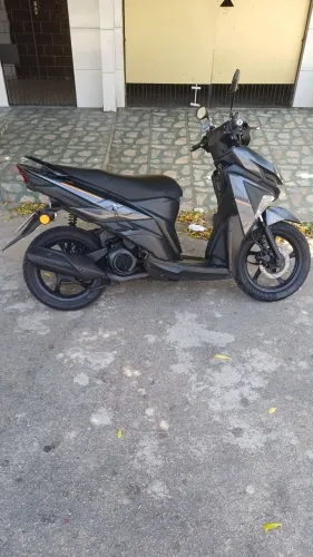 Neo 125 toda em dias