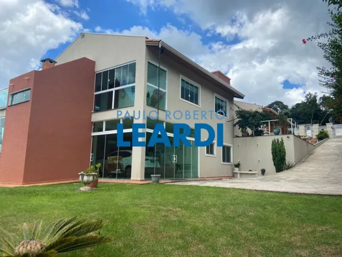 CASA ASSOBRADADA - CONDOMÍNIO ALPES D OURO - SP