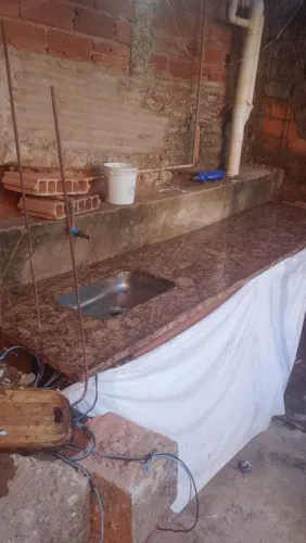 Piá com pedra