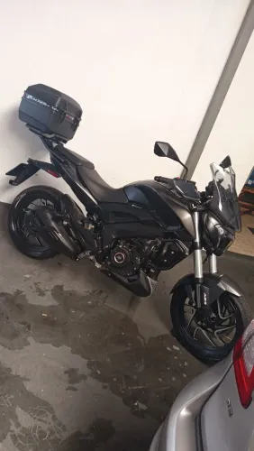 Dominar 400cc vendo ou troco.