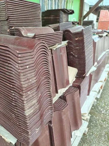 Telhas esmaltadas pinhão usadas sem garantia 2 faces