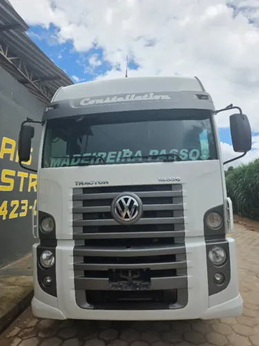 Volkswagen Constellation 19330 4x2 cavalo mecânico