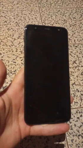 Celular J6 com defeito NÃO LIGA