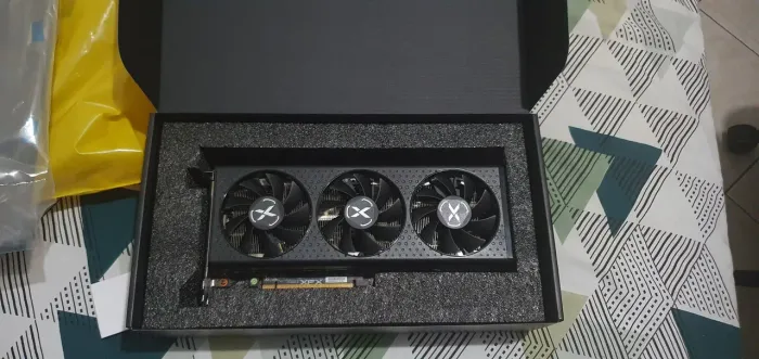 Placa de video Rx 7600 8gb XFX Triple Fan