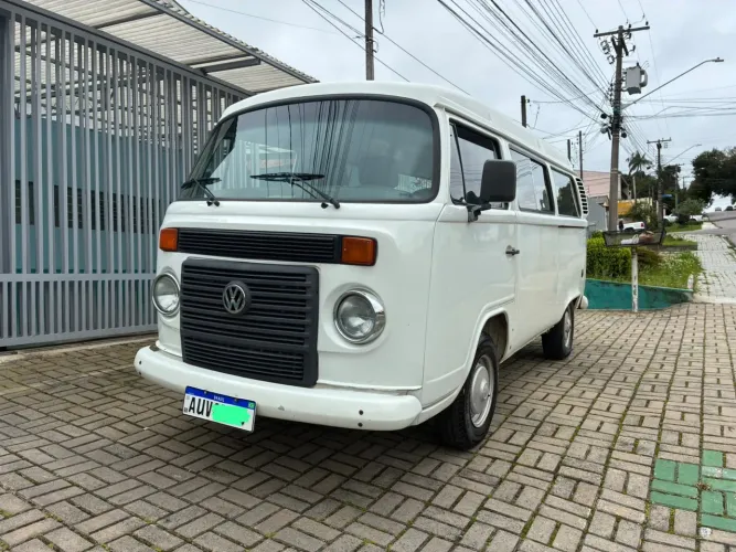 Volkswagen Kombi Standard 1.4 MI Total Flex 8V 2012