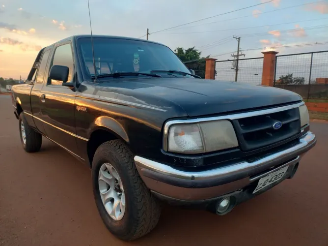 Ford Ranger XLT 4.0 4X2 CS 1995