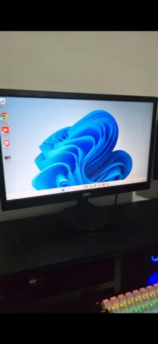 MONITOR AOC