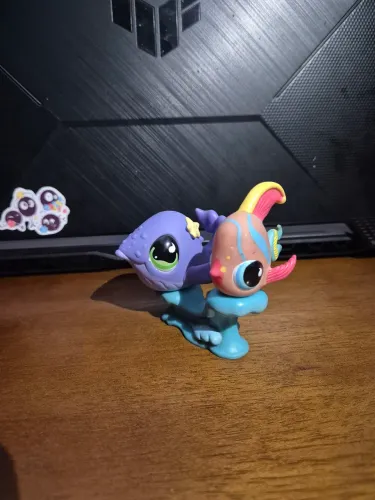 Littlest Pet Shop da baleia roxa e peixe duo