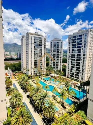 Apartamento à venda no Majestic, um dos condomínios mais desejados da Barra Olímpica.