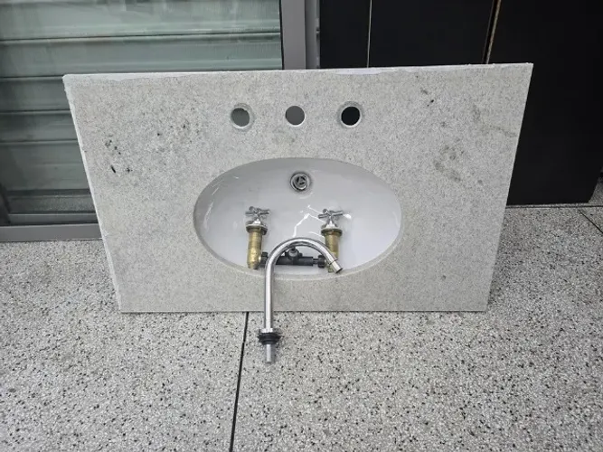 Bancada de Granito Cuba cerâmica