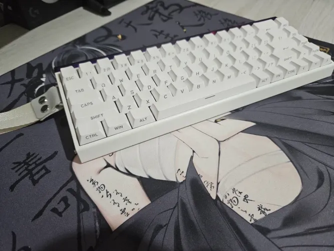 Teclado magnético AULA HERO68 HE