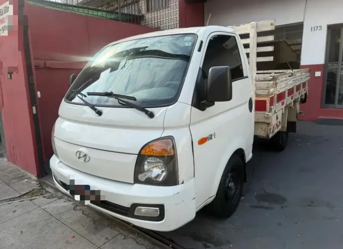 CAMINHÃO HYUNDAI 2016