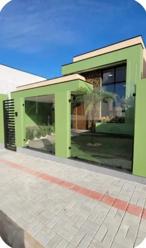 Casa alto padrão com 3 dormitórios sendo uma suíte e duas Demi suíte em Tijucas-SC