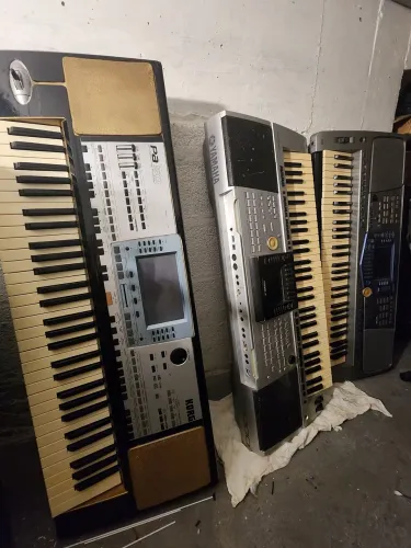 3 teclados arranjadores no estado 